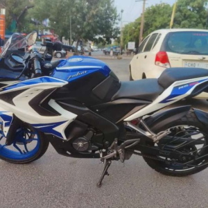 Bajaj Pulsar RS 200 Second Hand Used Bike Low Price